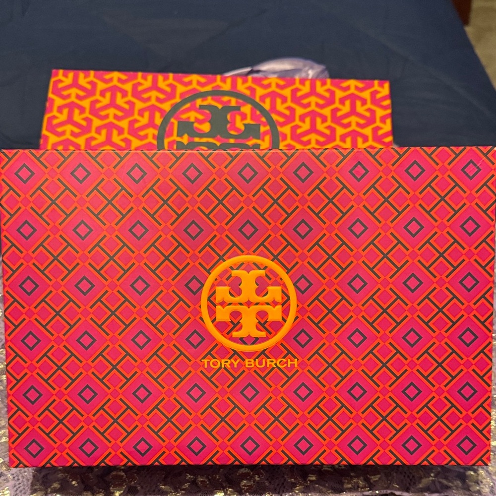 2 Tory Burch Vibrant Pink and Orange Patterned Boxes - Picture 2 of 3